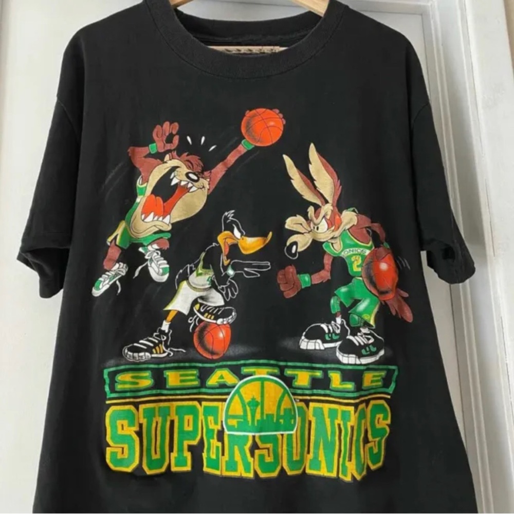 Deadstock Retro Supersonics Looney Tunes Tee
